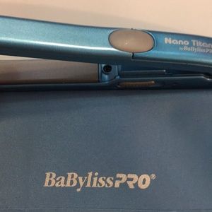 EUC Babyliss Pro Nano Titanium Mini Travel 1/2”